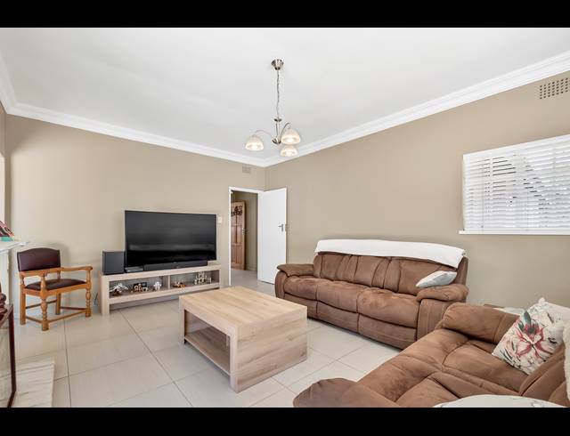 3 BEDROOM HOUSE FOR SALE IN KENSINGTON B